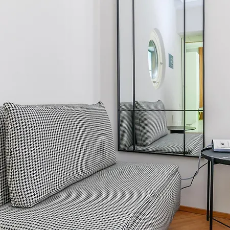 San Babila Prestige - A Few Steps From Duomo * Milaan