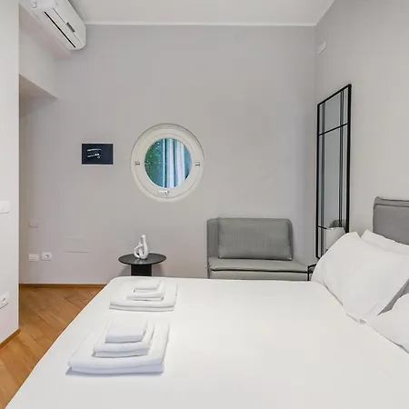 San Babila Prestige - A Few Steps From Duomo Appartement