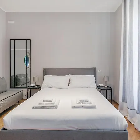 San Babila Prestige - A Few Steps From Duomo Appartamento *