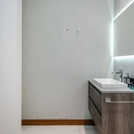 Appartamento San Babila Prestige - A Few Steps From Duomo Milano